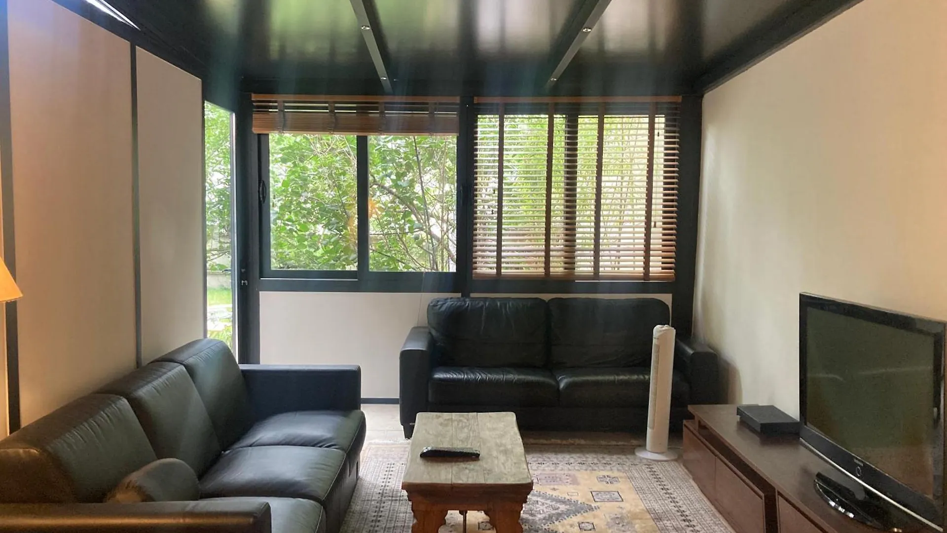 Artist Trip Apartment